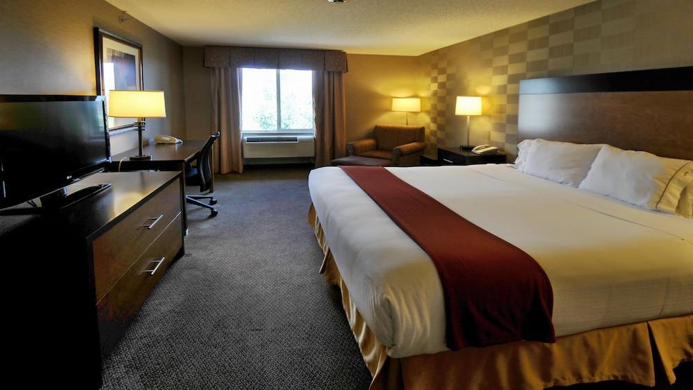 Express & By Ihg Hotel